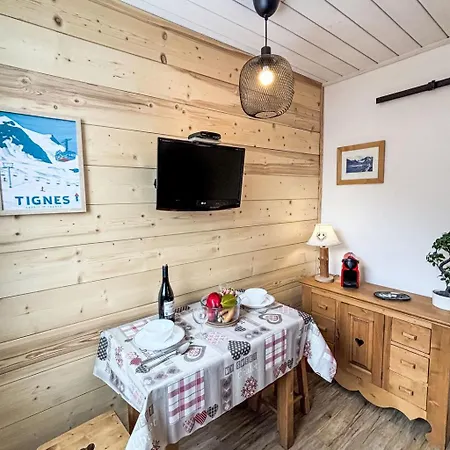Апартаменты Les Tommeuses - Val Claret-25 By Interhome Тинь